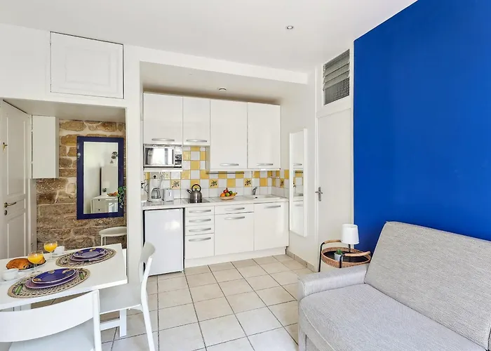 Pantheon & Latin Quarter - Cityapartmentstay