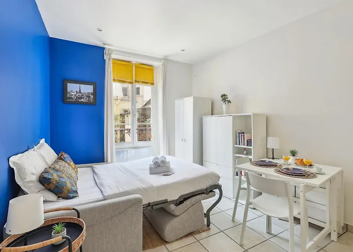 Pantheon & Latin Quarter - Cityapartmentstay Apartment
